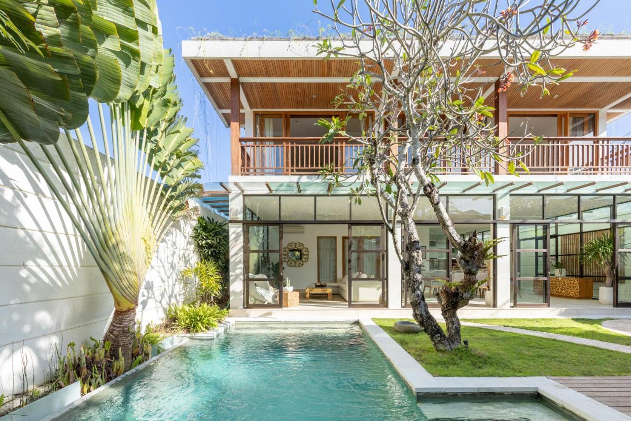 Villa Lumut 3 Bedrooms Central Seminyak Exterior foto